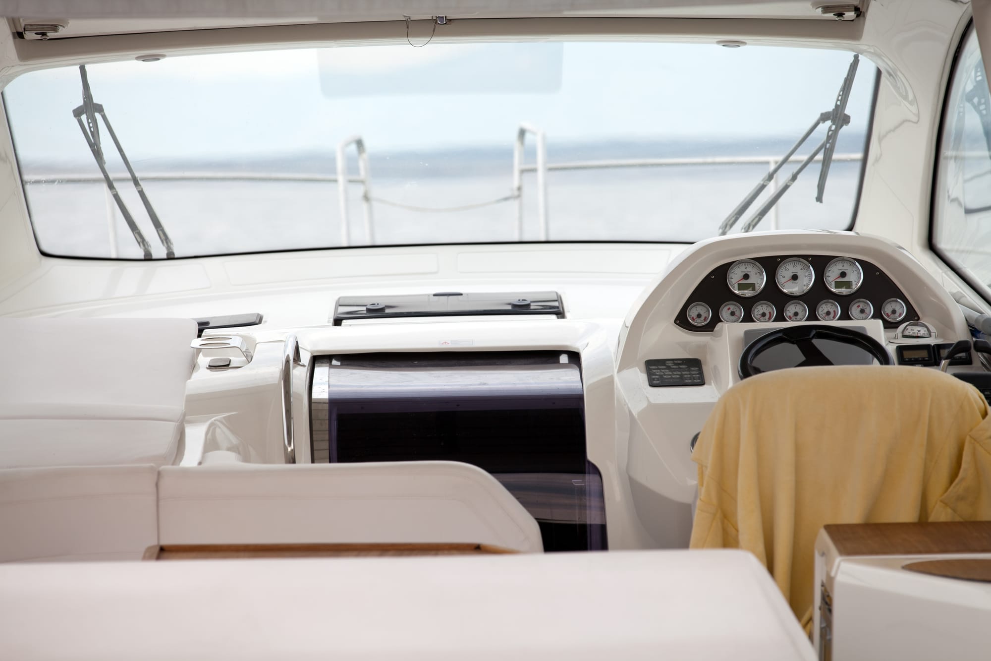 Nanoceramic Sun Protection for Boat Windows